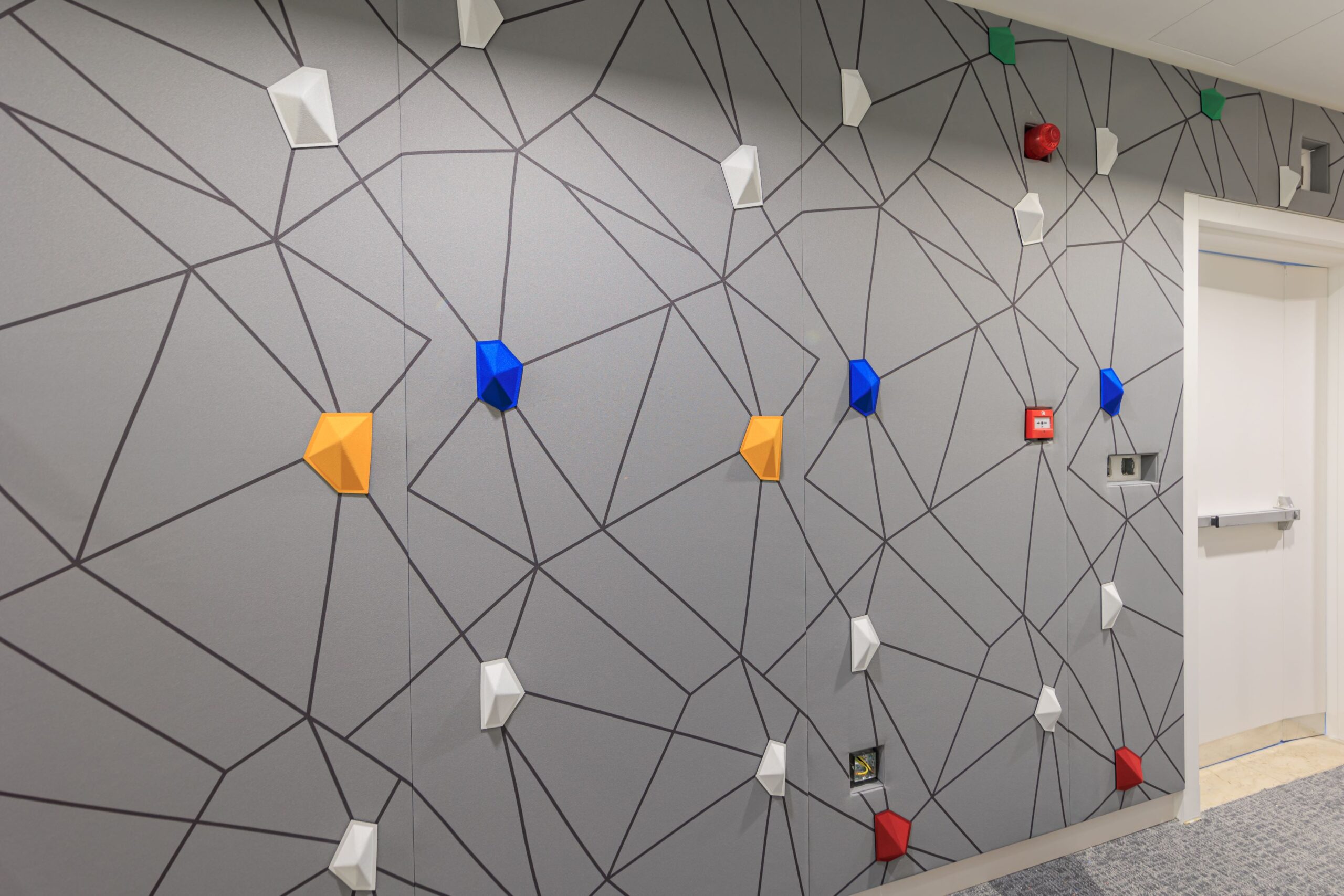 Acoustic wall with gems 3